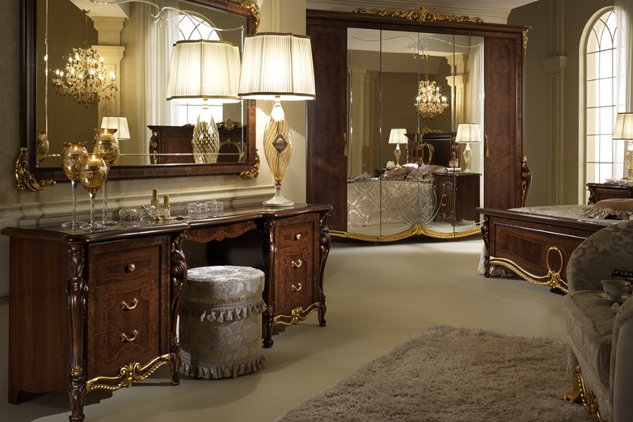 Creating a sophisticated space with Arredoclassic elegant bedroom sets 4