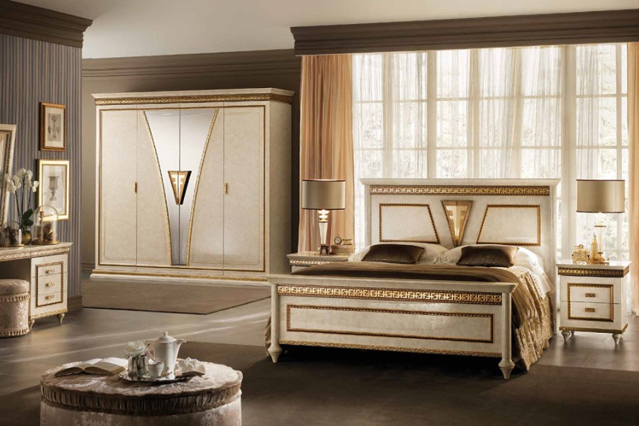 How To Design An Elegant Bedroom Using Classic Made In Italy
