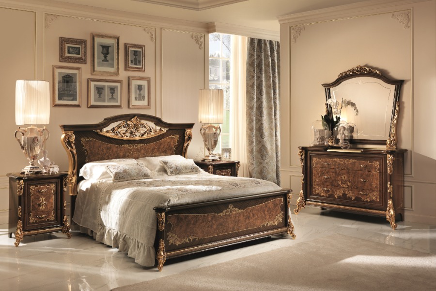 The glamour of Arredoclassic the Italian classic furniture company