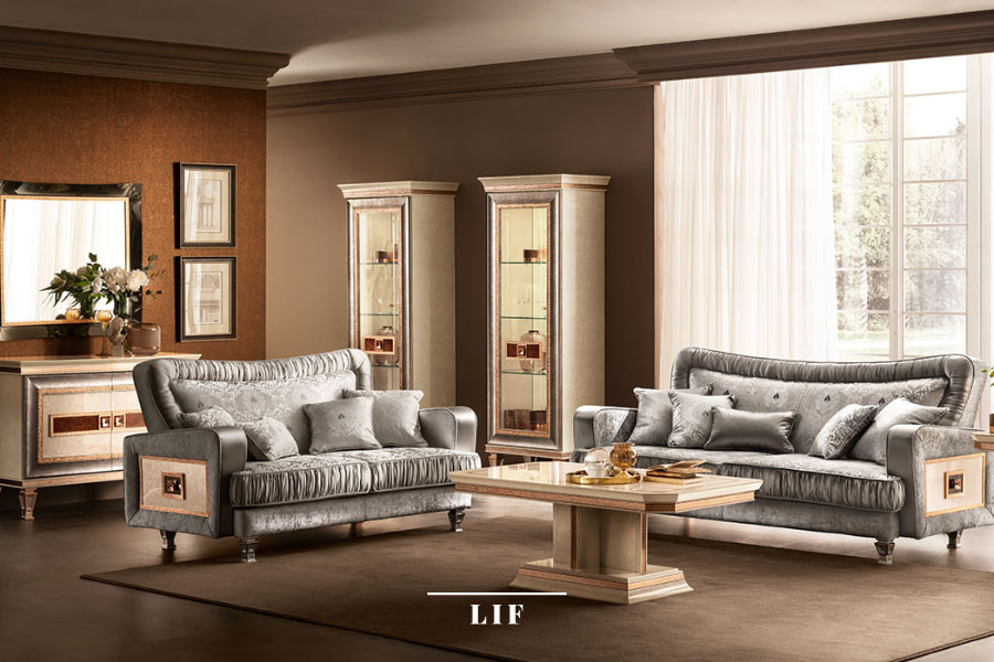 The elegance of a neoclassical style sofa: the Arredoclassic Dolce Vita collection
